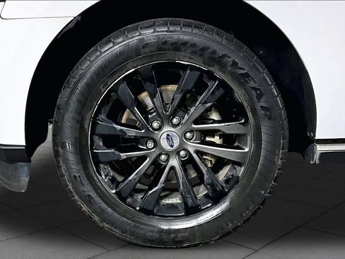 Used 2019 Ford Expedition Max Limited RWD image 10