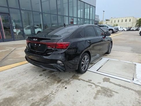 Used 2022 Kia Forte LXS image 5