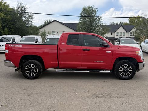 Used 2016 Toyota Tundra SR5 w/ TRD Off Road Package AWD/4WD image 7