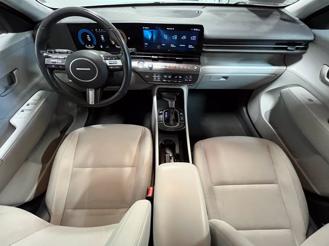 Used 2025 Hyundai Kona SEL FWD image 17