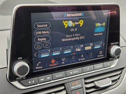 Used 2025 Nissan Altima 2.5 SR FWD image 32