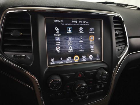 Used 2015 Jeep Grand Cherokee Limited AWD/4WD image 25