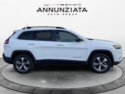 Certified 2022 Jeep Cherokee Limited image 6