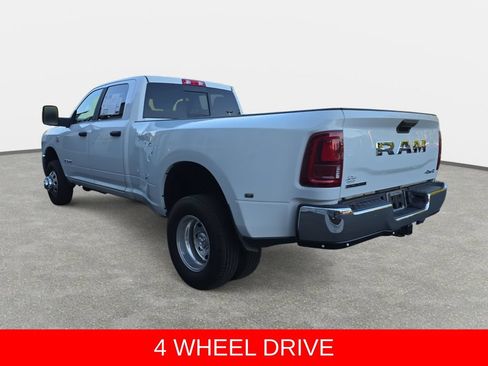 Used 2025 RAM 3500 Big Horn AWD/4WD image 7