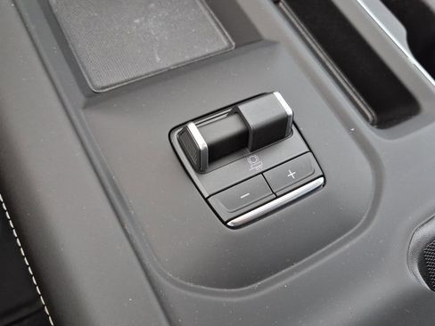 New 2026 GMC Sierra 3500 Denali Ultimate AWD/4WD image 29