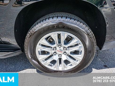 Used 2025 GMC Yukon XL Denali image 17