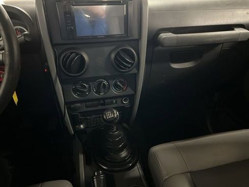 Used 2010 Jeep Wrangler Sport image 14