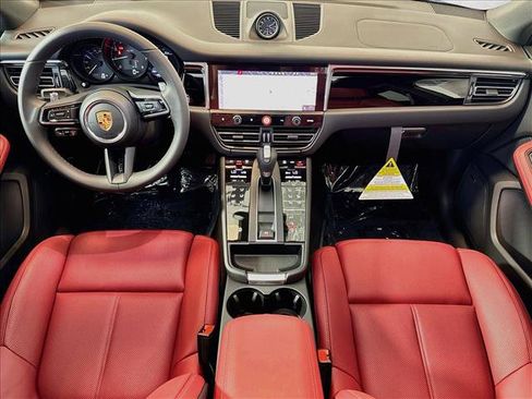 Used 2026 Porsche Macan AWD/4WD image 20