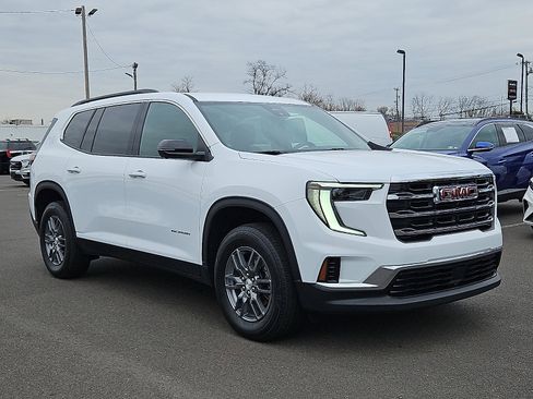 Certified 2025 GMC Acadia Elevation image 1