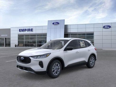 New 2025 Ford Escape Active w/ Cold Weather Package image 1