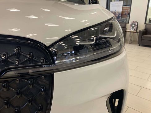 Used 2025 Lincoln Aviator Reserve w/ Equipment Group 201A image 11