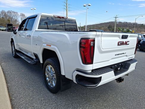 Certified 2024 GMC Sierra 2500 Denali w/ Snow Plow Prep/Camper Package AWD/4WD image 4