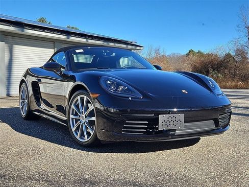 Certified 2025 Porsche 718 Boxster image 9