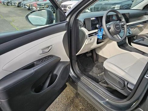 New 2026 Hyundai Tucson Blue SE w/ Tow & Go Package AWD/4WD image 17