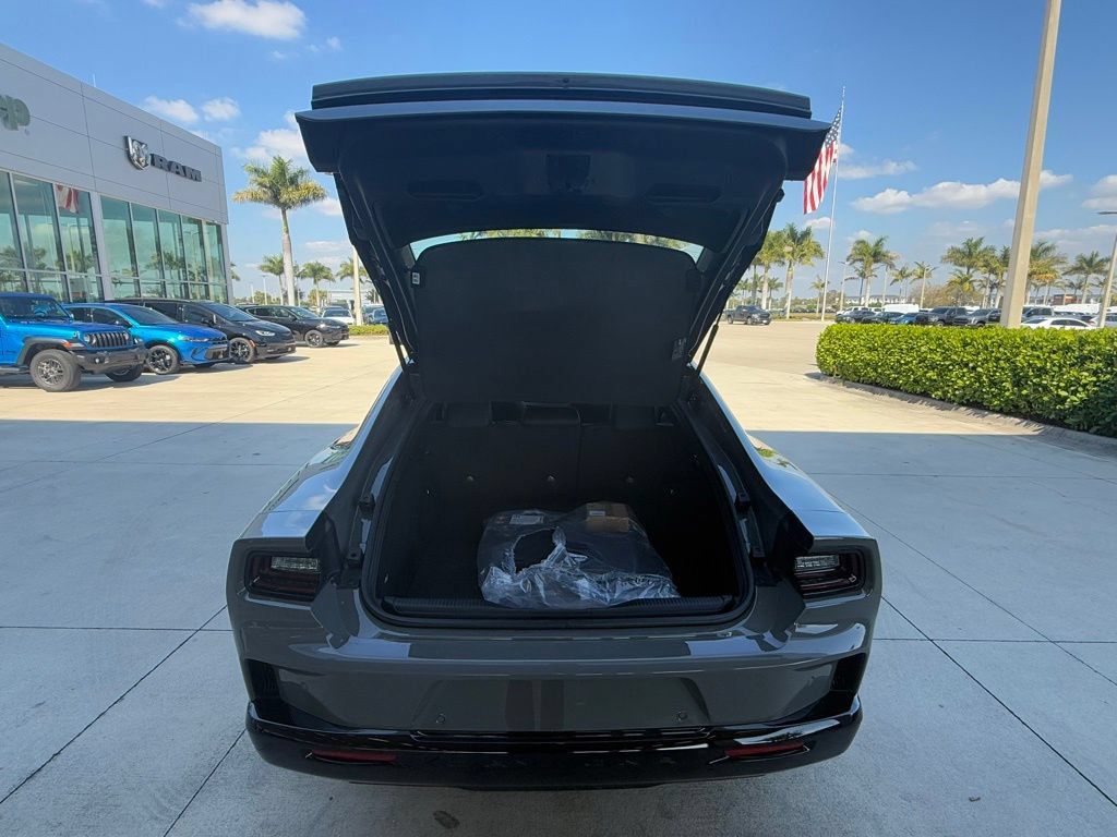 New 2026 Dodge Charger Daytona Scat Pack AWD/4WD image 37