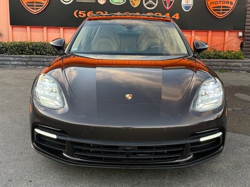 Used 2018 Porsche Panamera 4S image 3