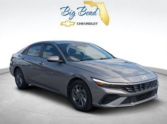 Used 2024 Hyundai Elantra SEL FWD video 1