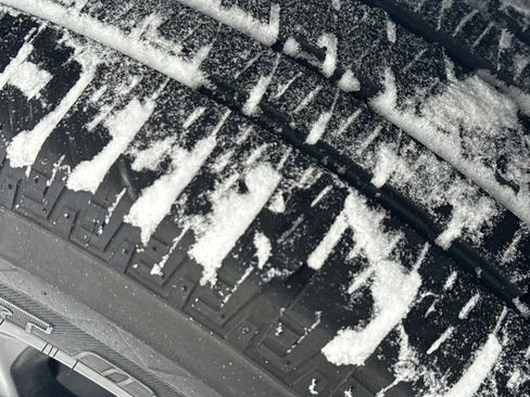 Used 2022 Jeep Wrangler Unlimited Sahara w/ Cold Weather Group image 10