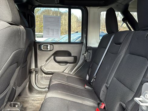 Certified 2022 Jeep Wrangler Unlimited Sport image 26