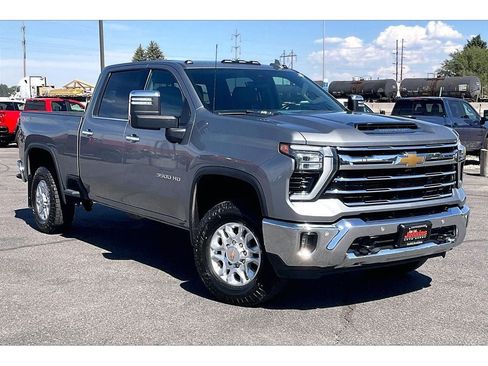 Used 2024 Chevrolet Silverado 3500 LTZ w/ LTZ Convenience Package AWD/4WD image 2