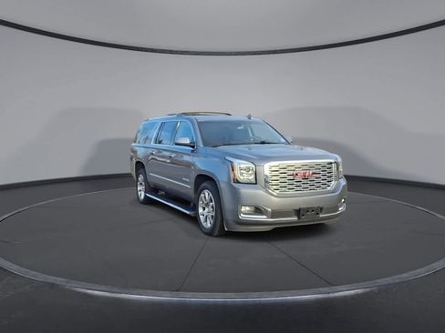 Used 2020 GMC Yukon XL Denali w/ Open Road Package image 2