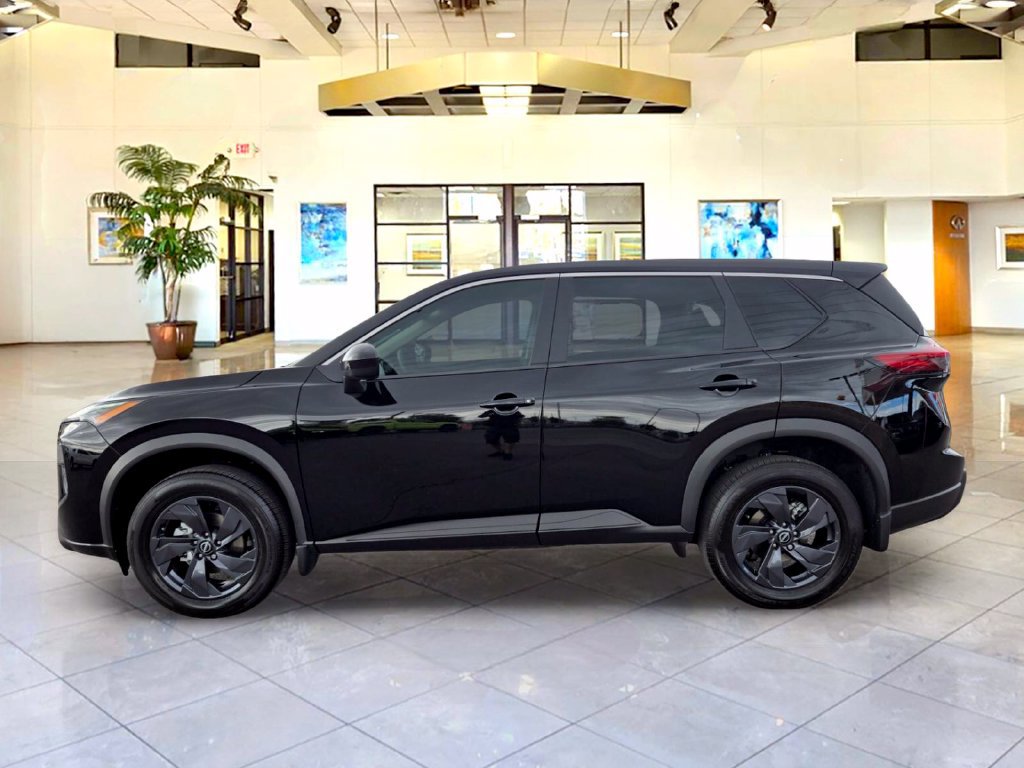 Certified 2026 Nissan Rogue SV FWD image 8