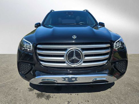 Used 2026 Mercedes-Benz GLS 450 4MATIC image 8