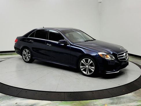 Used 2016 Mercedes-Benz E 350 Sedan image 3