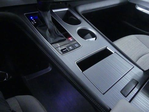 Used 2025 Toyota Sienna LE image 14