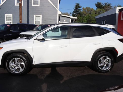 Used 2024 Hyundai Tucson SEL FWD image 2