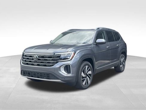 New 2025 Volkswagen Atlas SEL image 3