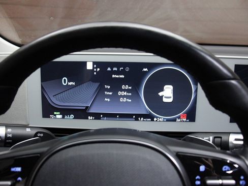 Used 2024 Hyundai Ioniq 5 SEL image 30