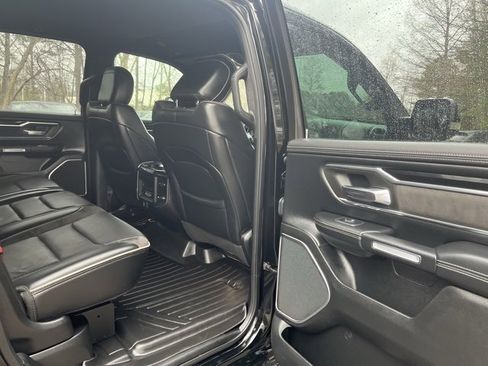 Used 2019 RAM 1500 Laramie image 12