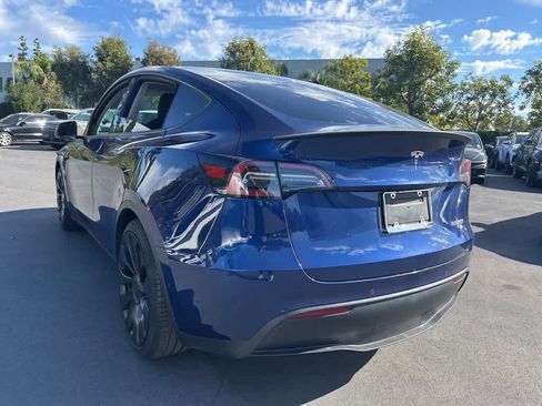 Used 2021 Tesla Model Y Performance image 4