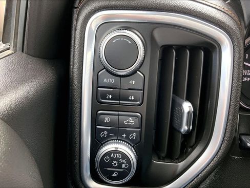 Used 2019 GMC Sierra 1500 AT4 w/ Off Road Performance Package AWD/4WD image 35