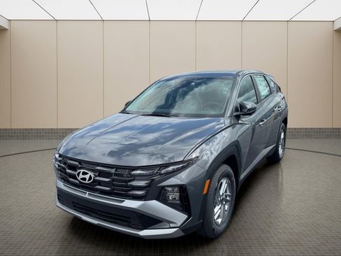 New 2026 Hyundai Tucson SE FWD image 2