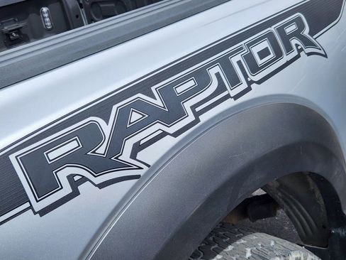 Used 2019 Ford F150 Raptor w/ Equipment Group 802A Luxury image 9