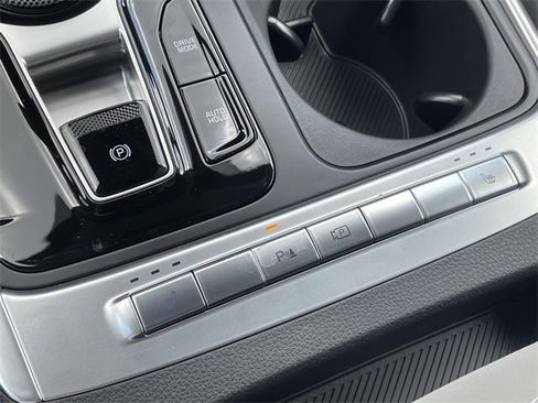 New 2026 Kia Carnival EX image 38