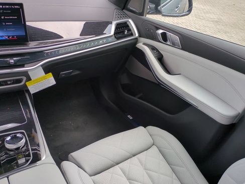 New 2027 BMW X7 xDrive40i w/ Executive Package AWD/4WD image 17