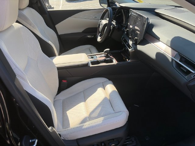 Used 2024 Lexus RX 350 AWD w/ Convenience Package image 29