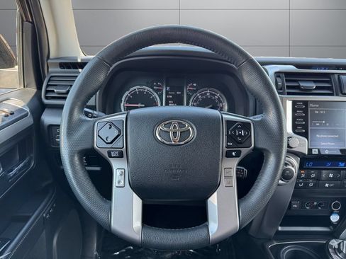 Used 2020 Toyota 4Runner Limited AWD/4WD image 13
