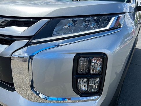 New 2025 Mitsubishi Outlander Sport SE image 14