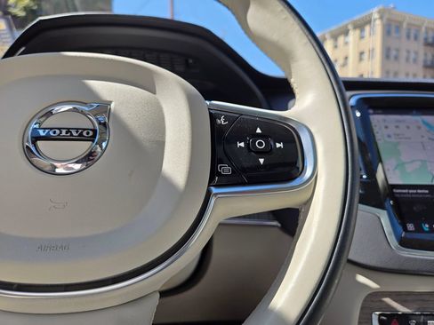 Certified 2023 Volvo XC90 B6 Ultimate w/ Protection Package Premier AWD/4WD image 29