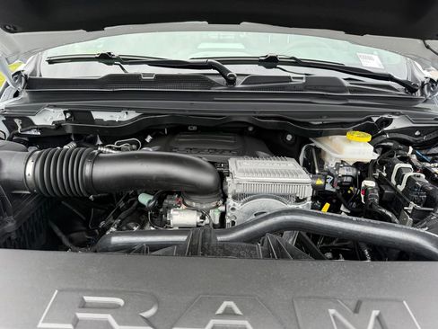 New 2026 RAM 1500 Laramie AWD/4WD image 23