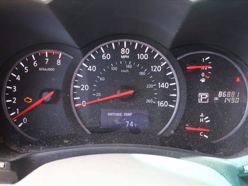 Used 2016 Nissan Quest SV FWD image 13