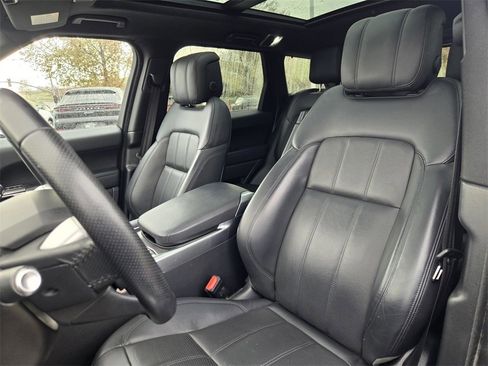 Used 2020 Land Rover Range Rover Sport HSE image 19