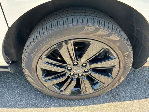 Used 2024 Lincoln Navigator L Reserve AWD/4WD image 13