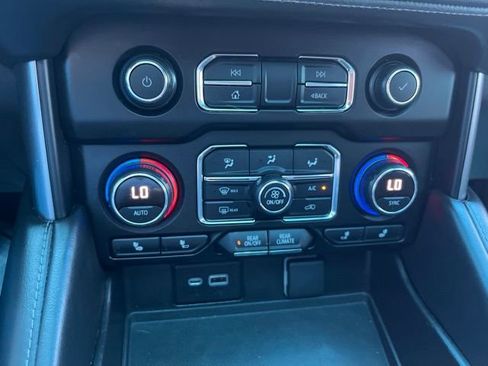 Used 2021 Chevrolet Tahoe Z71 w/ Rear Media and Nav Package AWD/4WD image 18