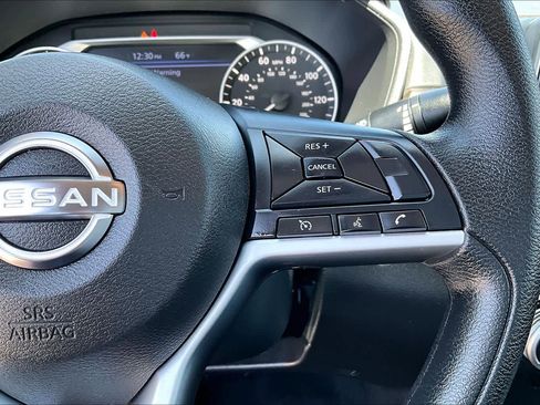Used 2024 Nissan Altima 2.5 SV FWD image 24