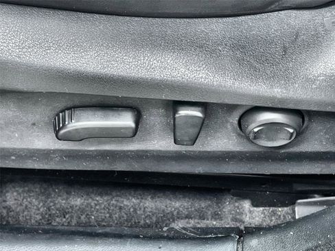 Used 2021 Subaru Outback Limited image 13